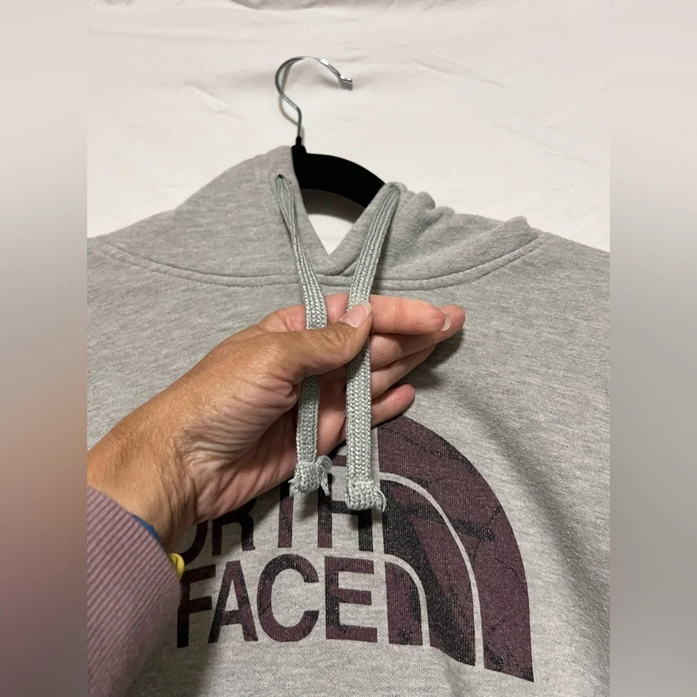 The North Face Heather Gray Pullover Hoodie Sweatshirt Cozy Cotton Warm Casual
